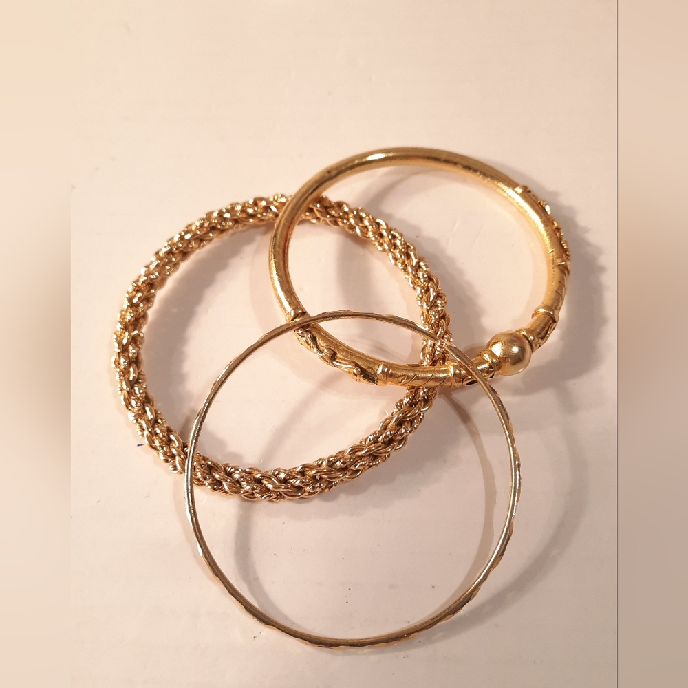 Elegant Gold Plated Bangle Set